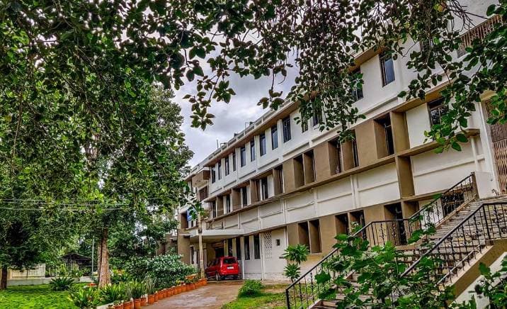 AVS Ayurveda Mahavidyalaya-gallery-image-4