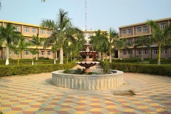 Sri Sukhmani Institute of Engineering and Technology-image