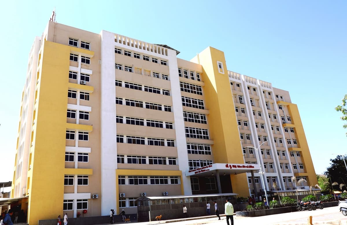 C.U. Shah Hospital-gallery-image-1