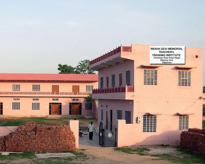 Rekha Devi Memorial College of Education-image