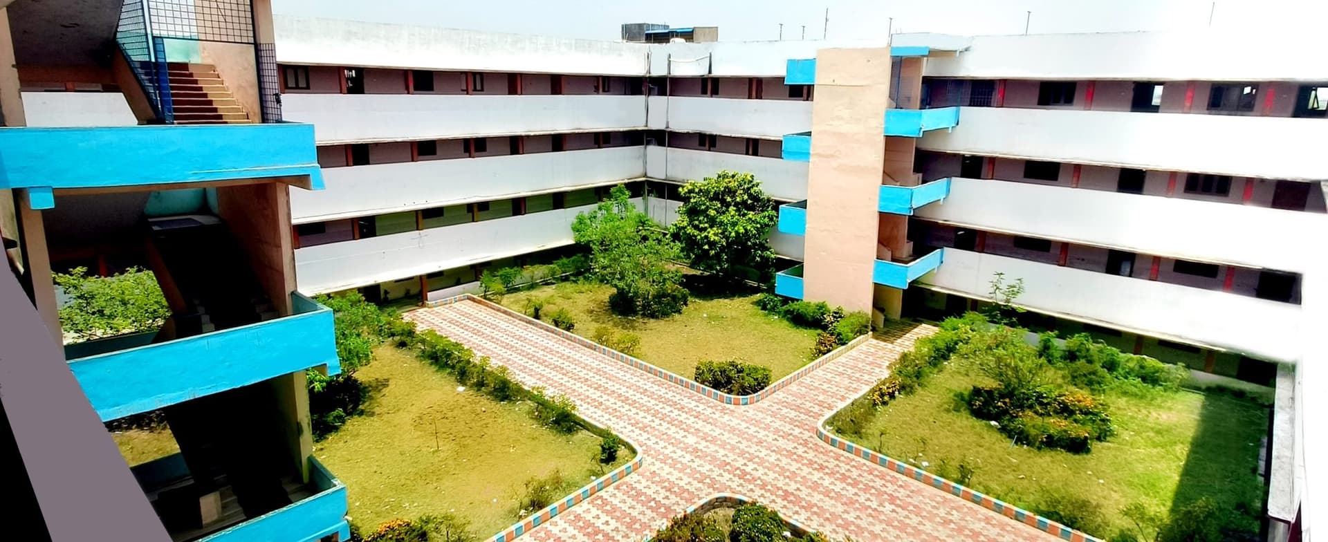 PRIYADARSHINI INSTITUTE OF TECHNOLOGY AND SCIENCES-image