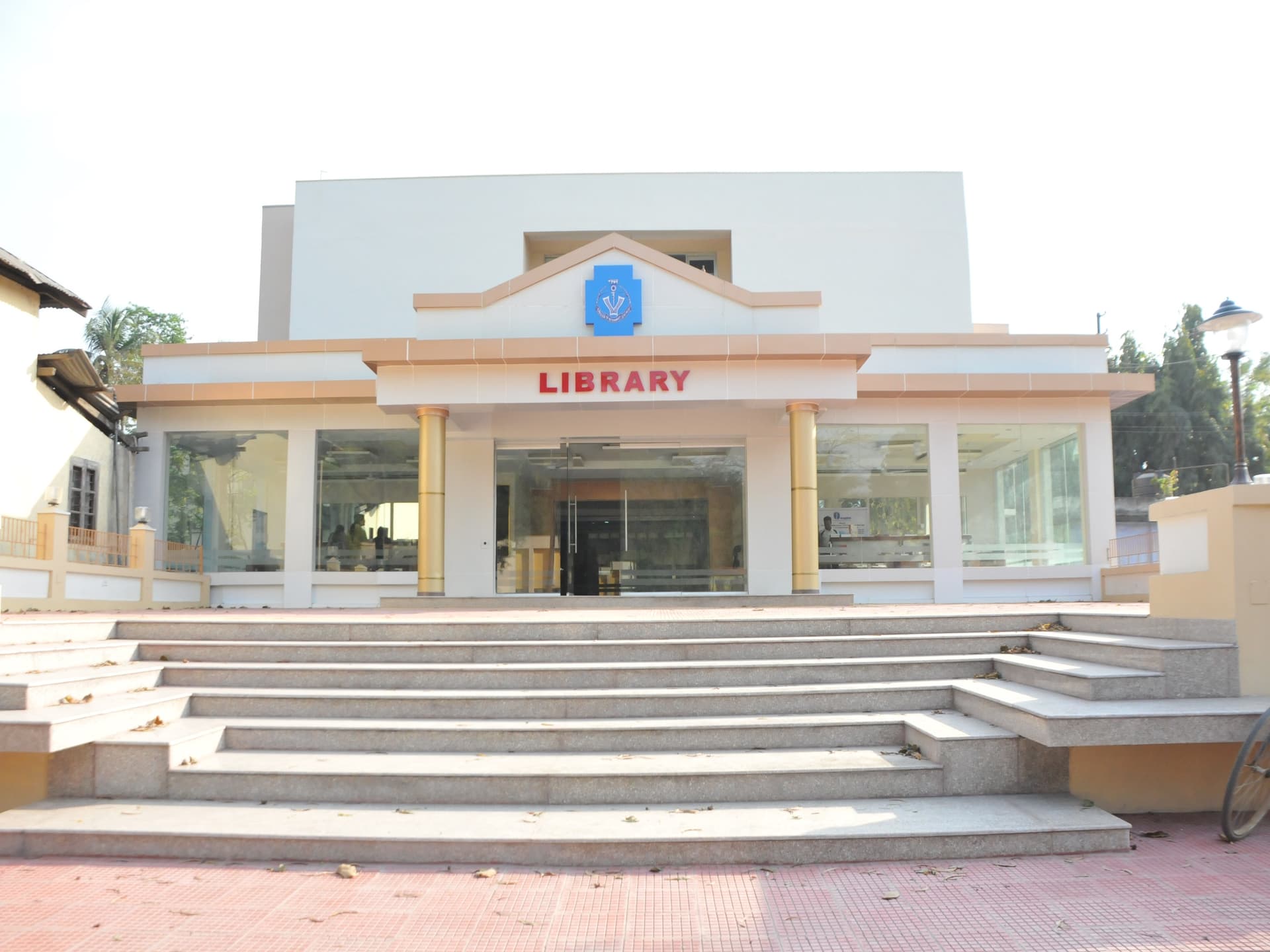 College of Veterinary Science-image