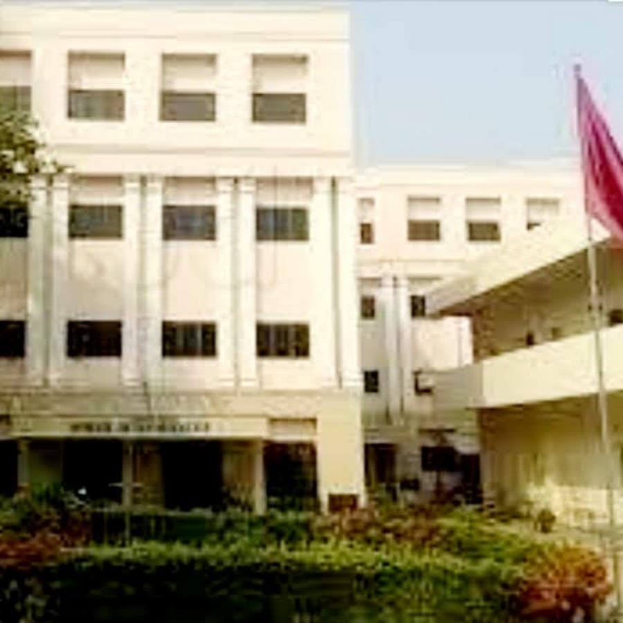 AMS School of Informatics-image