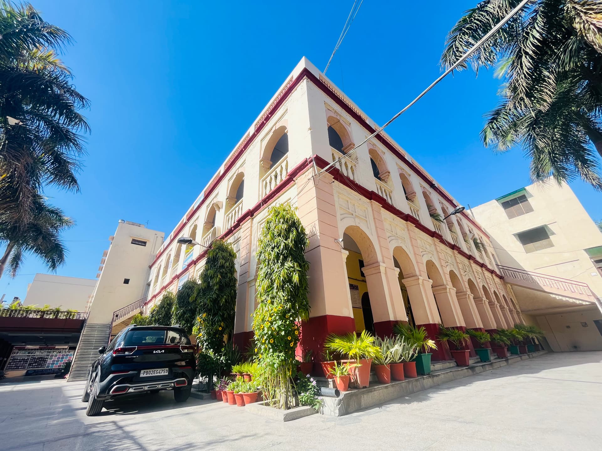 D.A.V. College Amritsar-image