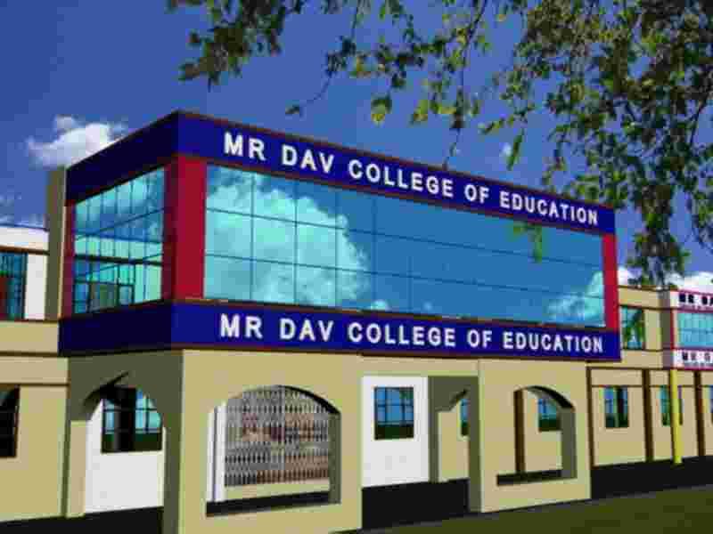 MR DAV College of Education-gallery-image-1