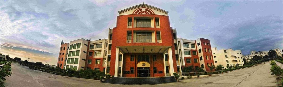 MAC Delhi-gallery-image-2