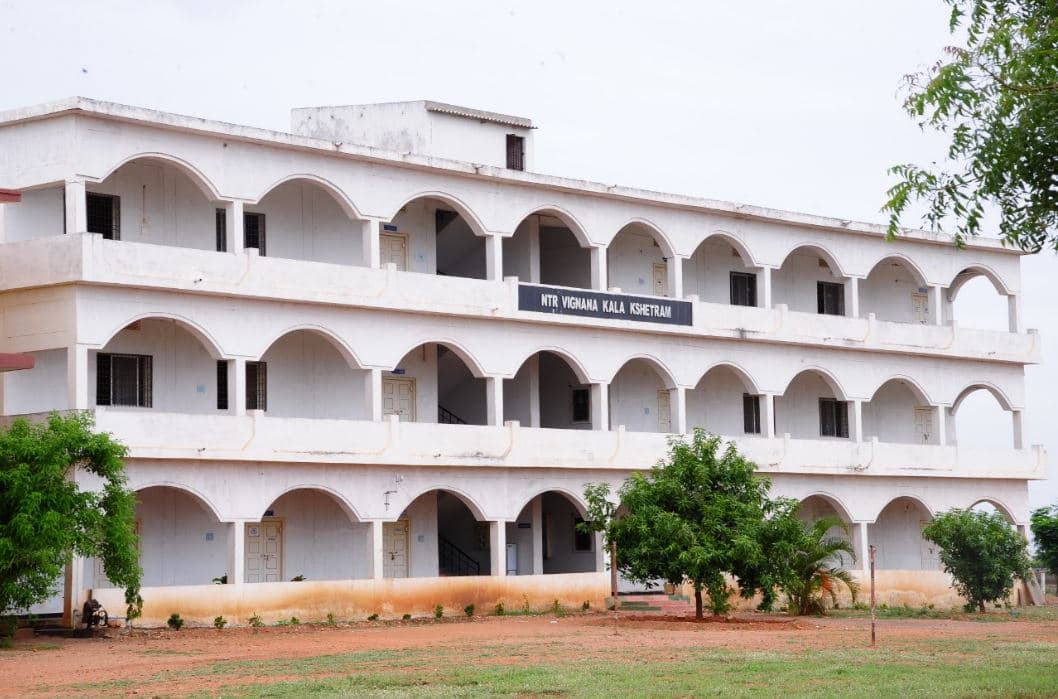 Daggubati Chenchu Ramaiah Memorial Degree College-image