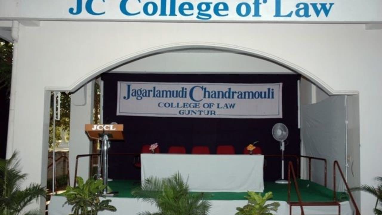 Jagarlamudi Chandramouli College of Law-image