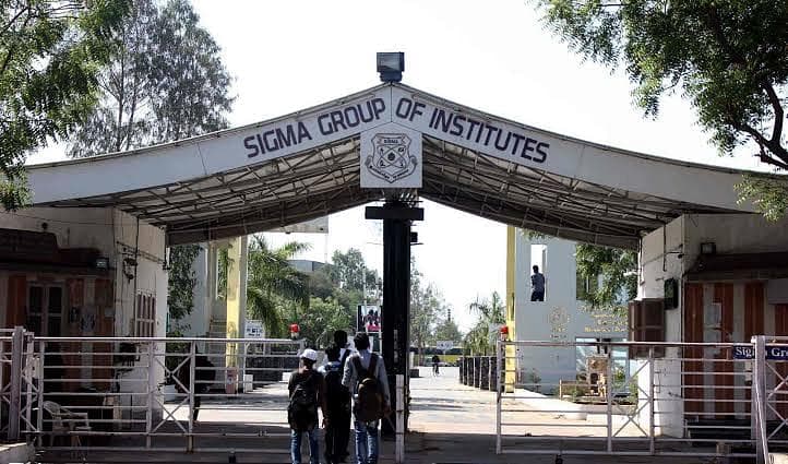 Sigma Pharmacy Vadodara-gallery-image-3