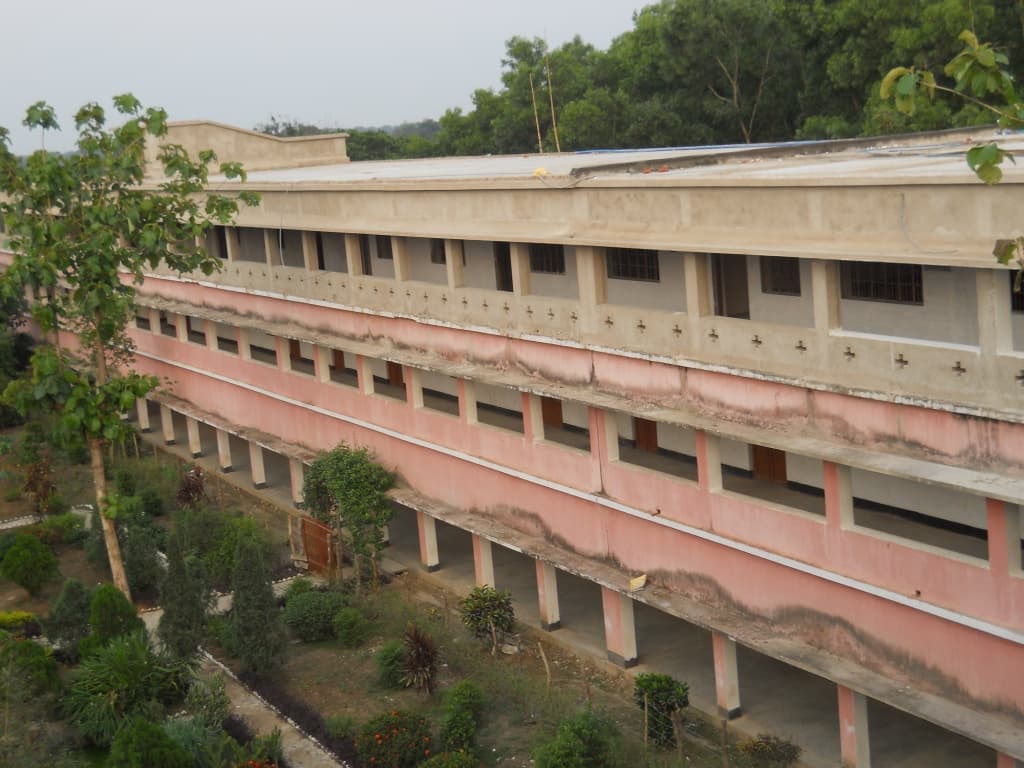 Udayanath Autonomous College of Science & Technology-image
