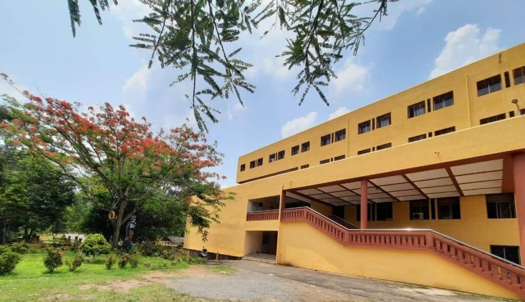 CE Adoor-gallery-image-4