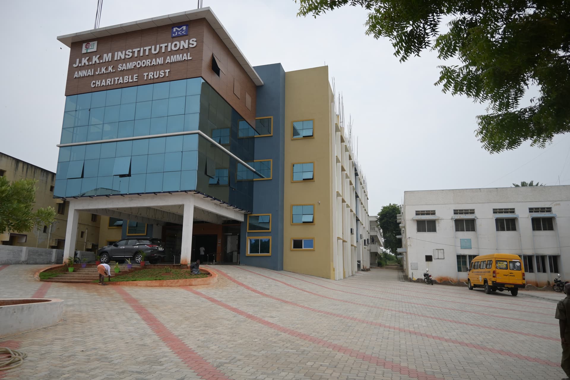 JKK Munirajah College of Nursing-image