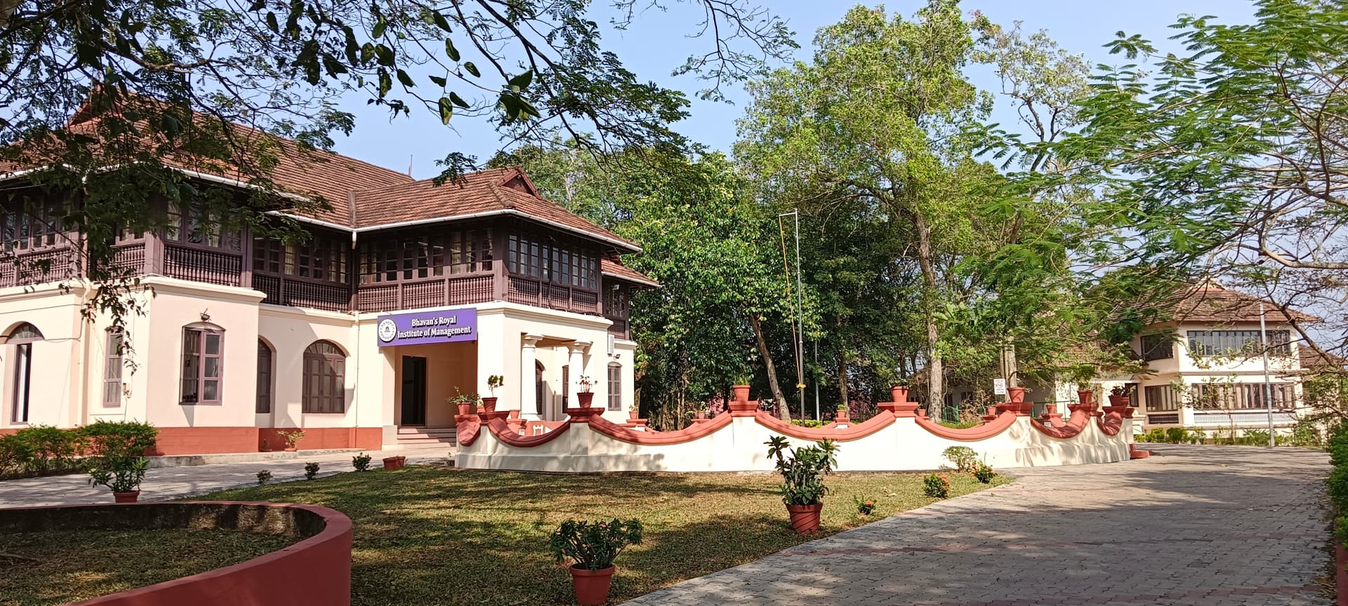 Bhavan's Royal Institute of Management-image