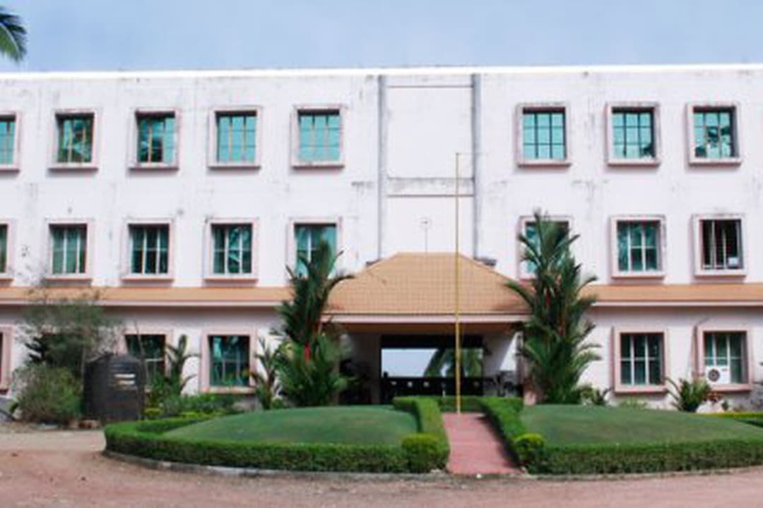 The Dale View College of Pharmacy and Research Centre Punalal-gallery-image-2