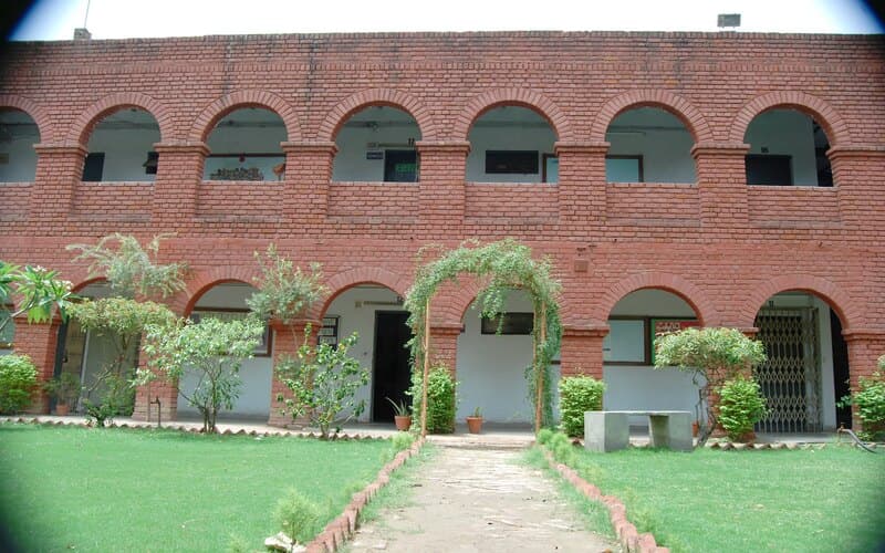 Maharshi Valmiki College of Education-image