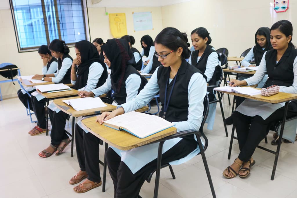 Ahalia School of Optometry & Research Centre-image