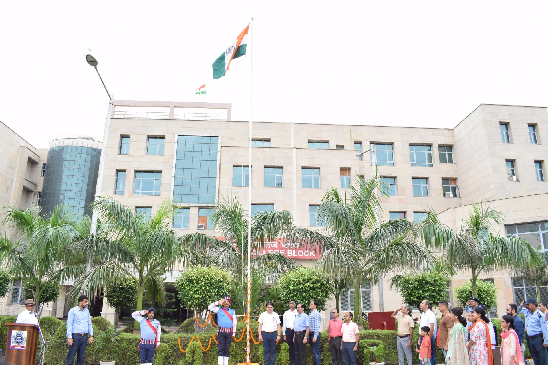 Kalpana Chawla Government Medical College and Hospital-image