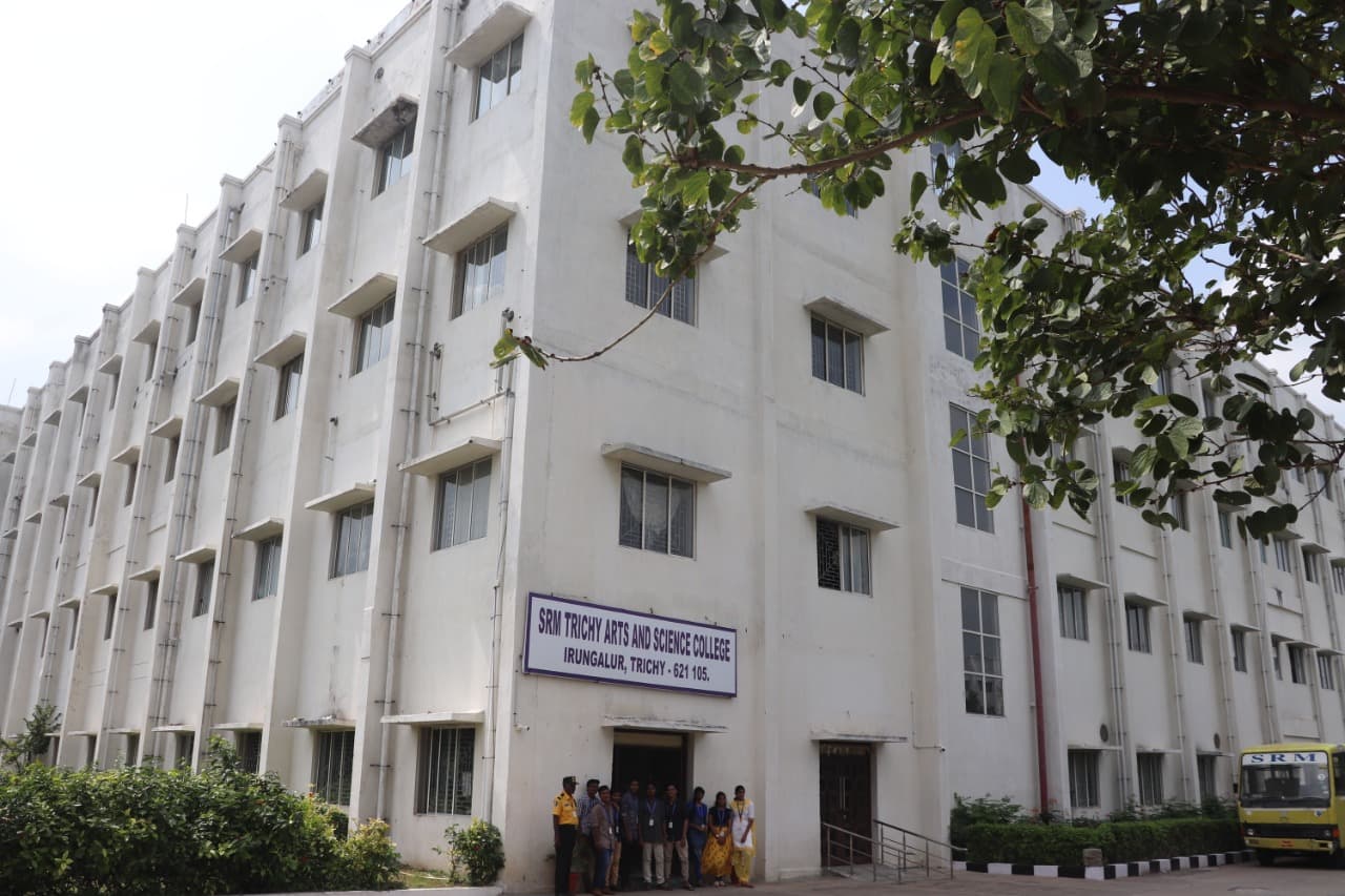 SRM Trichy Arts and Science College-image