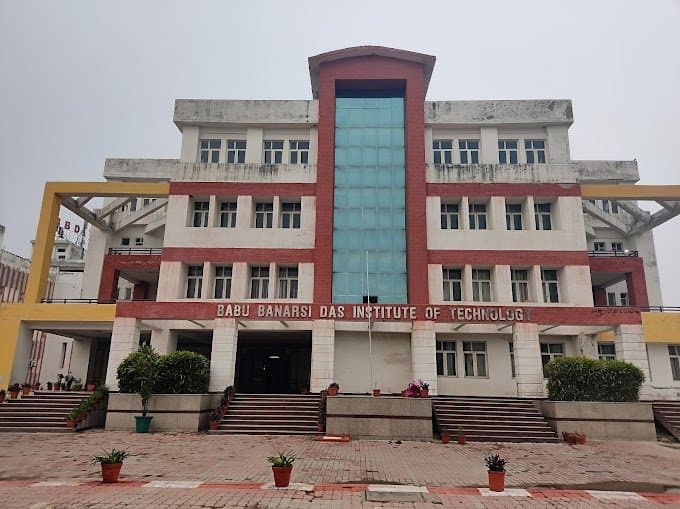 BBDIT College of Pharmacy-image