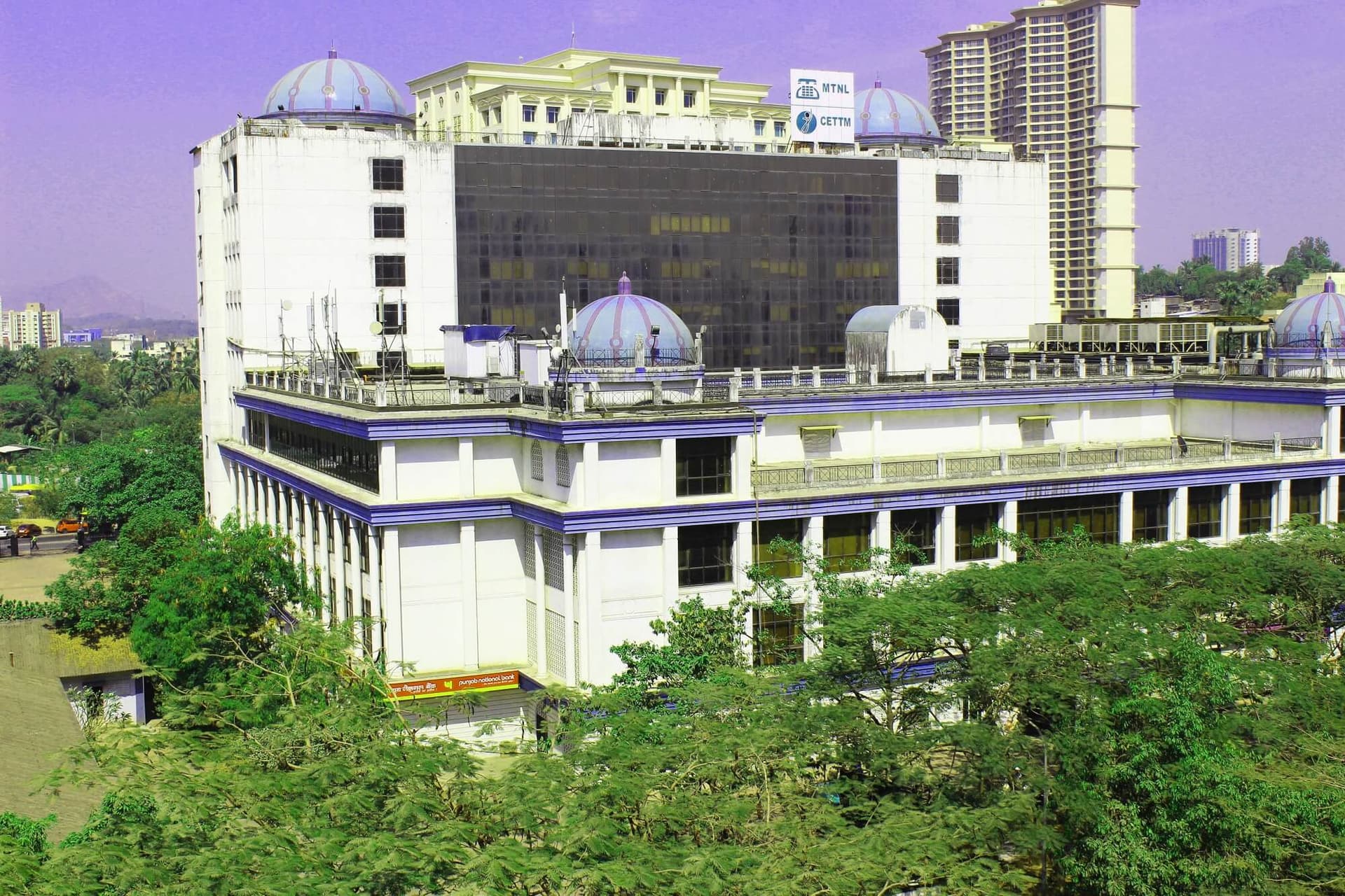 MNLU Mumbai-image
