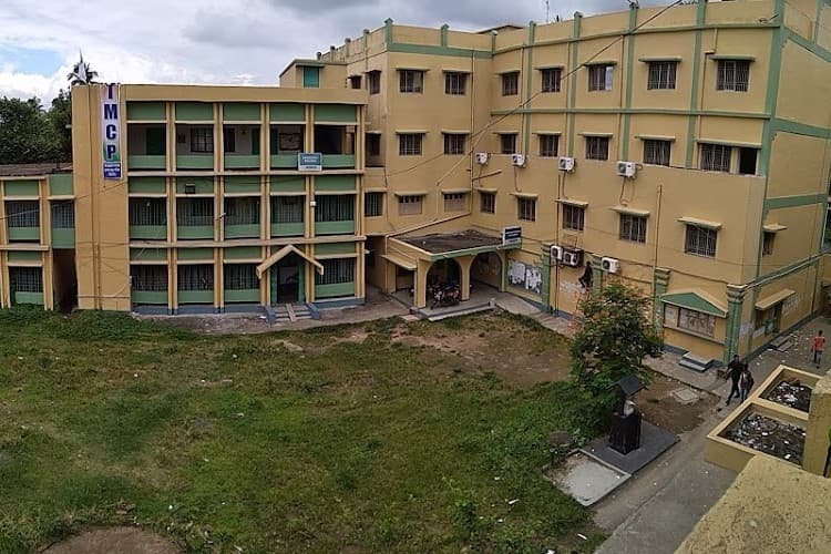 Dwijendralal College-gallery-image-0