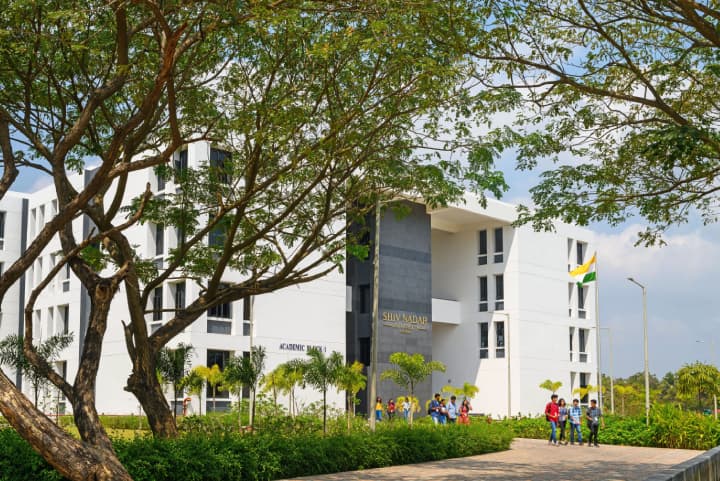 Shiv Nadar University-image
