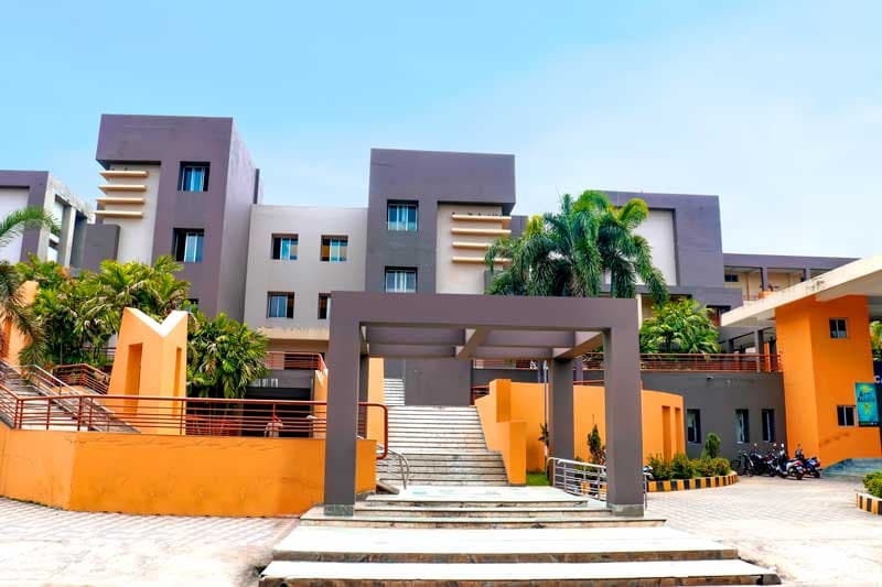 DRIEMS University-gallery-image-1