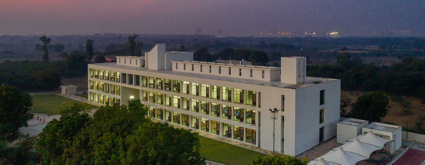 Adani Institute of Digital Technology Management-image