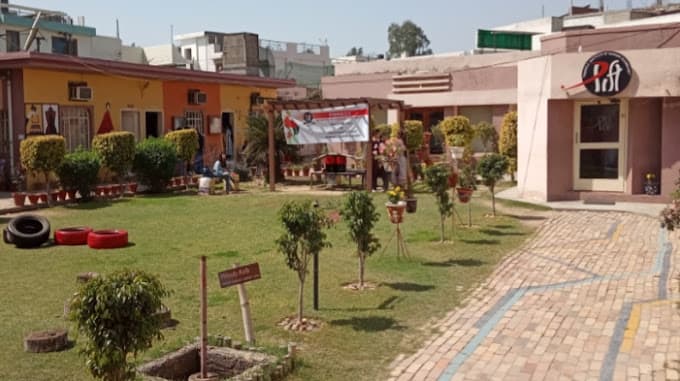 Pinnacle Institute of Fashion Technology-image