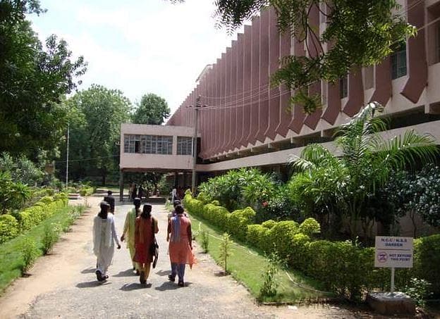 C & SH Desai Arts and LKL Doshi Commerce College-image