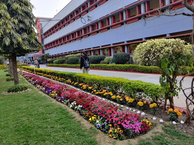Janki Devi Memorial College-image