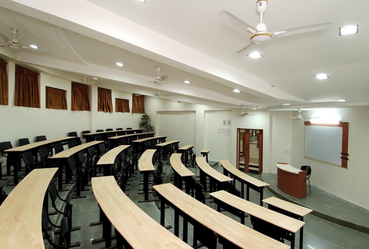 KPMIMCDR-gallery-image-0