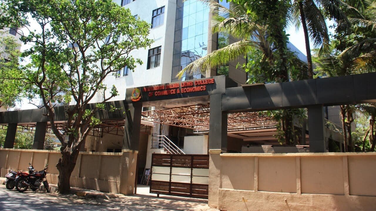 Prahladrai Dalmia Lions College of Commerce & Economics-image