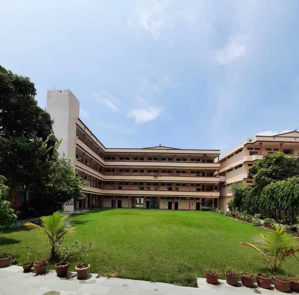 DMPGC Varanasi-gallery-image-2