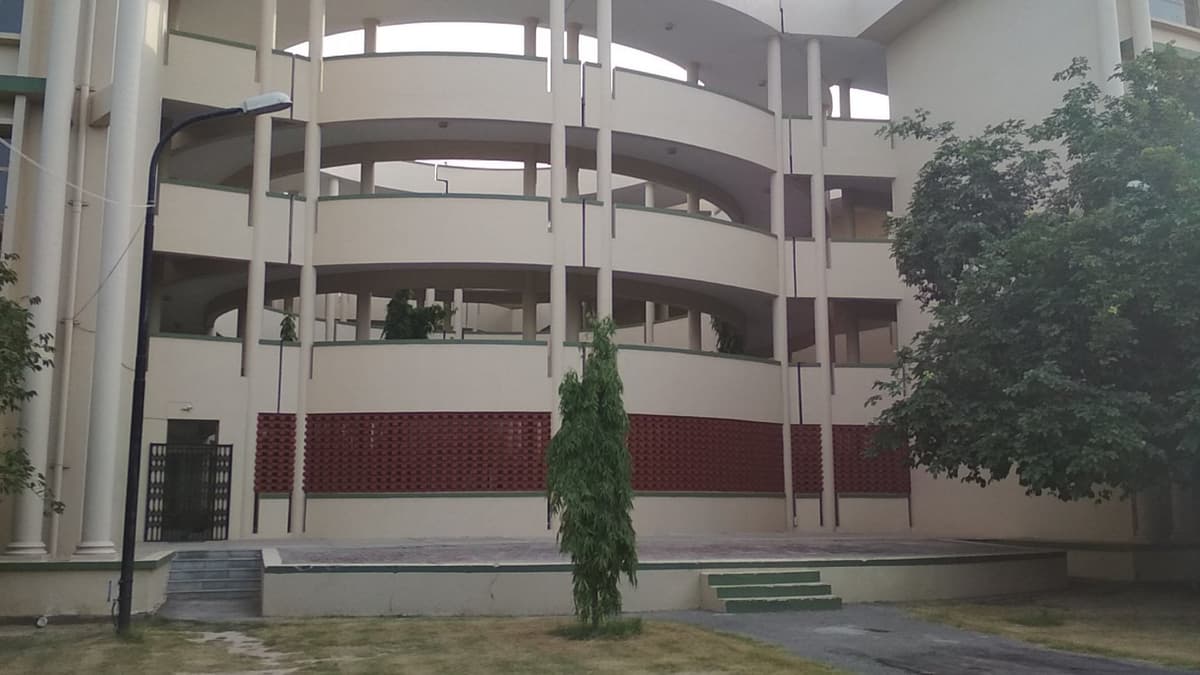 MHD College-gallery-image-4
