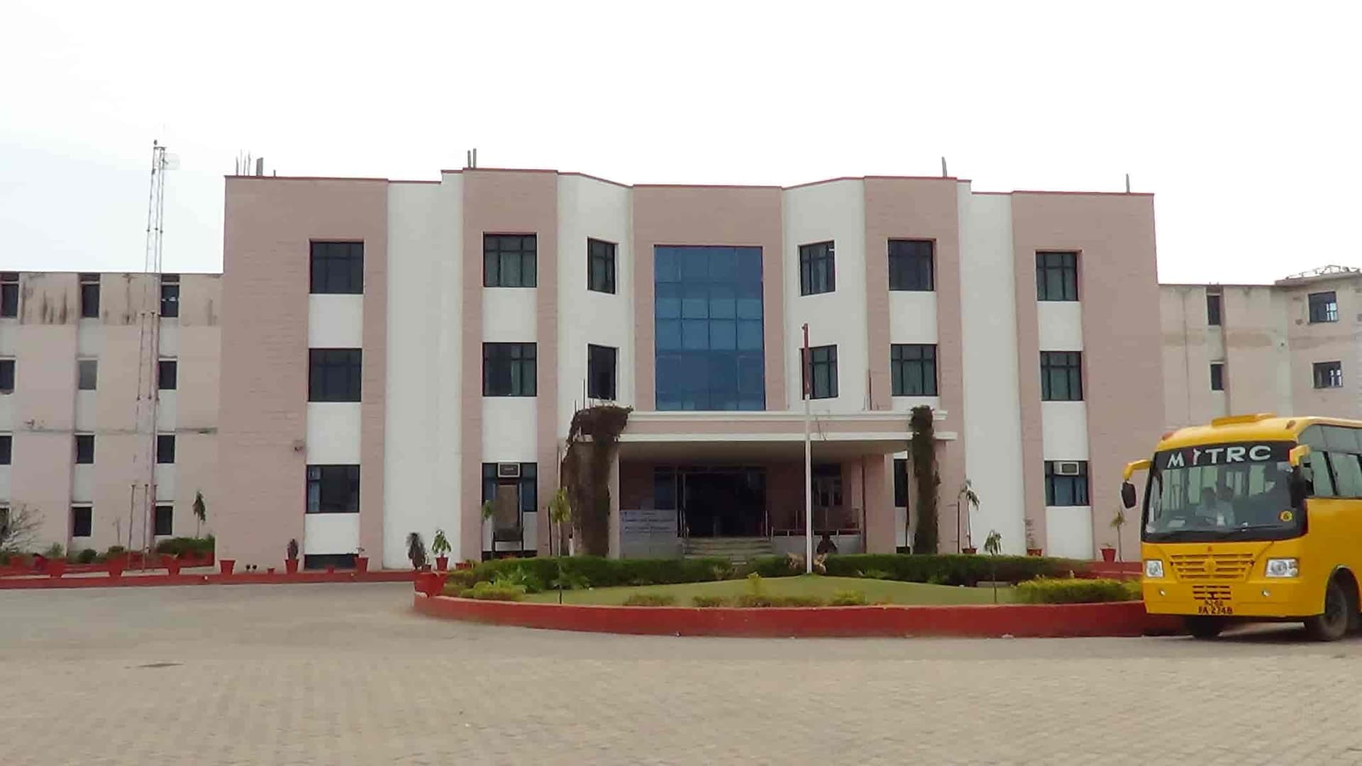 Modern Institute of Technology and Research Centre-image