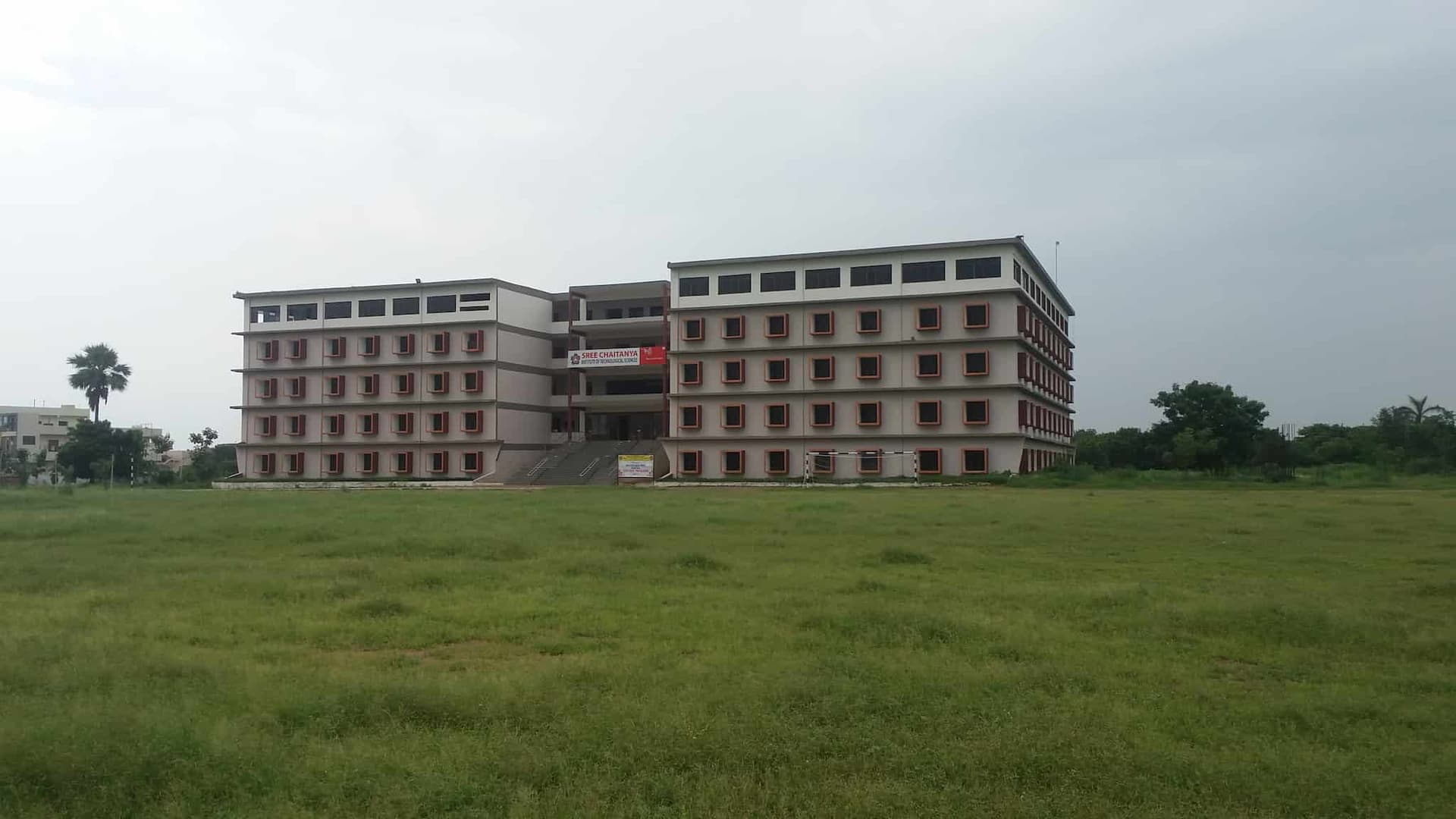 Sree Chaitanya Institute of Technological Sciences-image