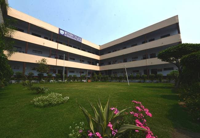 Modern College of Law-image