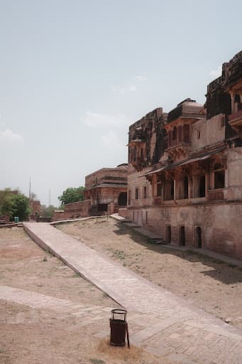 NA - No specific college name provided-gallery-image-5