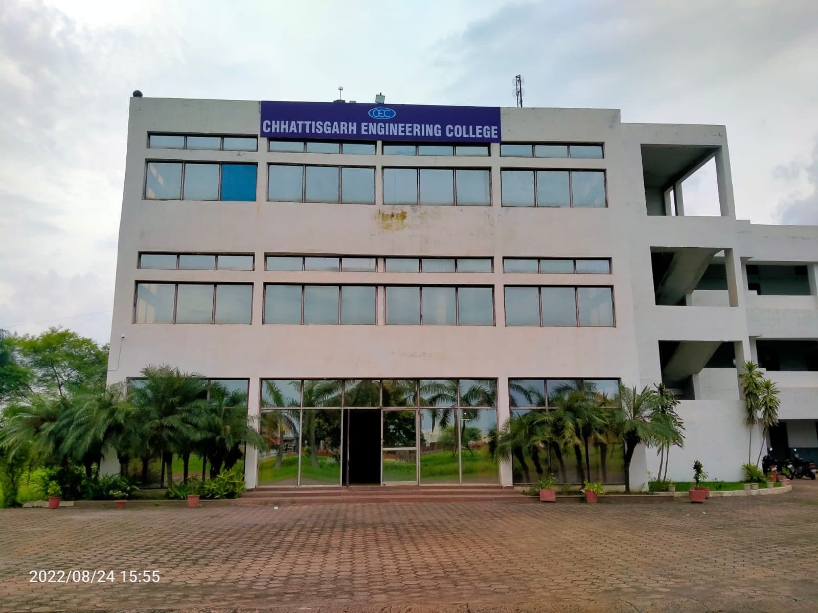 Chhattisgarh College of Agricultural Engineering-image