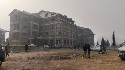 Kashmir Tibbia College Hospital and Research Centre-gallery-image-6