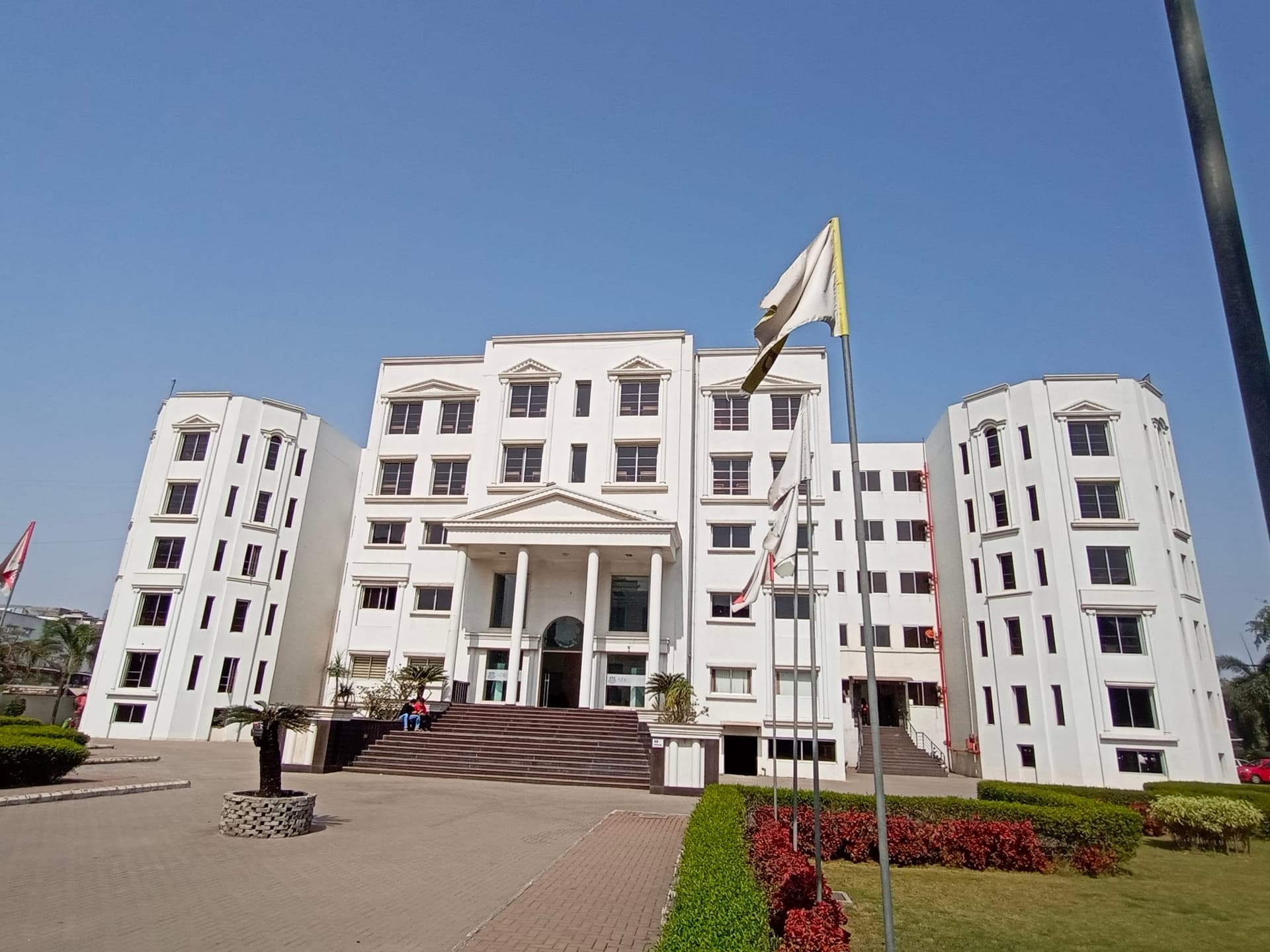 SDJ International College-image