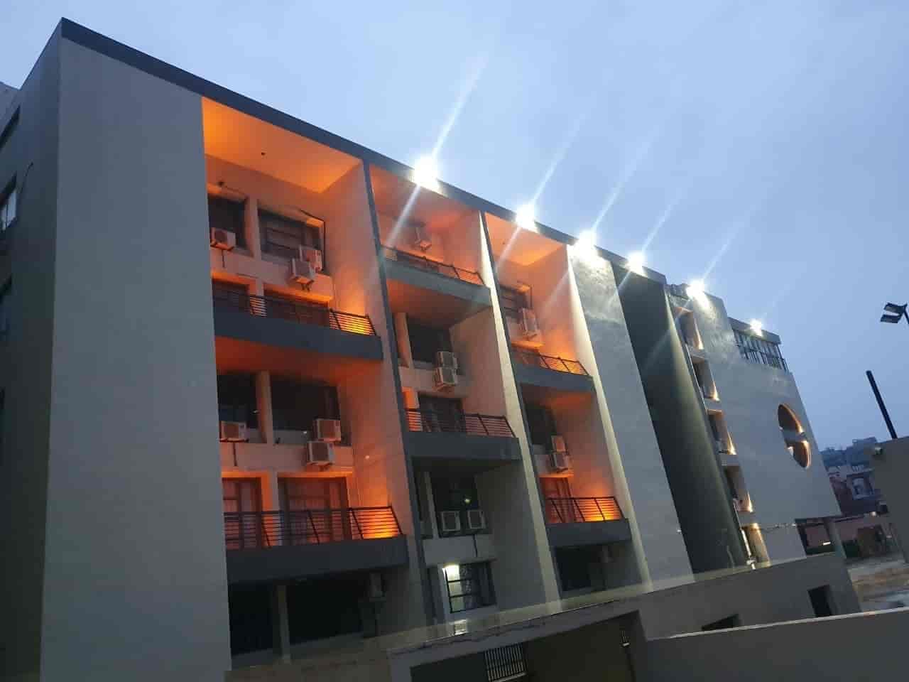 Shree Swaminarayan Physiotherapy College-image