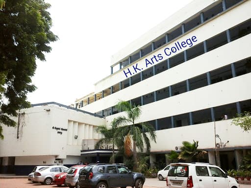 Shri H. K. Arts College-image