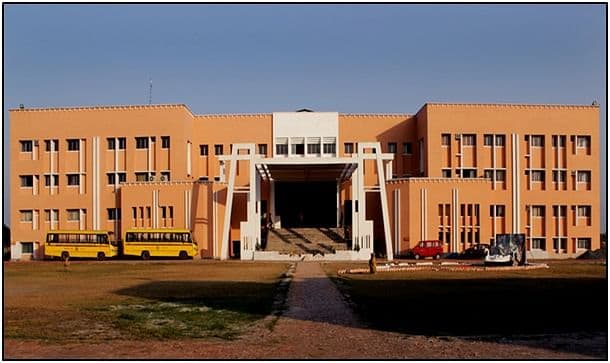 Regent Education and Research Foundation Group of Institutions-image