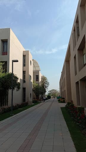 AURO University-gallery-image-6