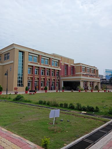 GM University-gallery-image-5