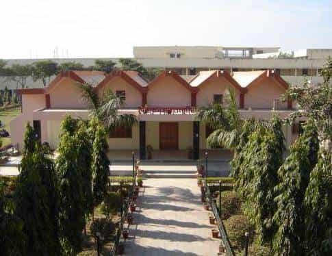 Babu Shivnath Agrawal College-image