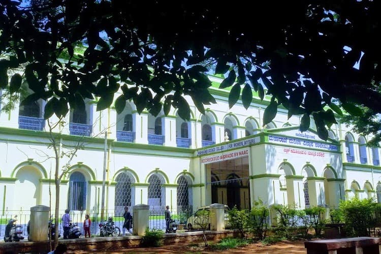 Maharanis Arts and Science College For Women-image